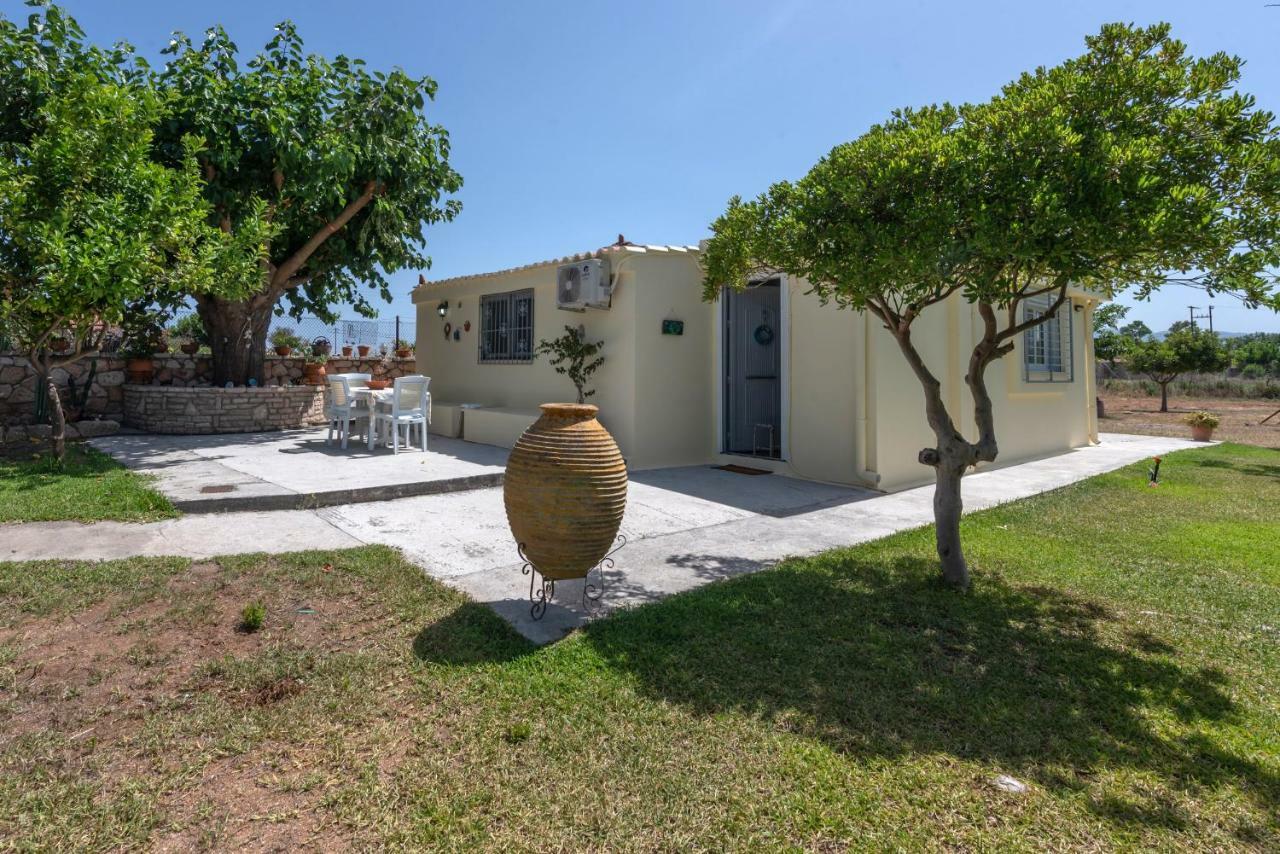 Cosy, Sunny And Relaxing Beach House Villa Analipsis  Exteriör bild